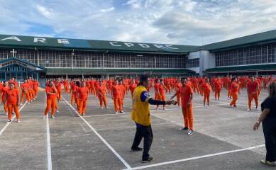 セブ島の囚人ダンスが凄い【刑務所に訪れてみよう】