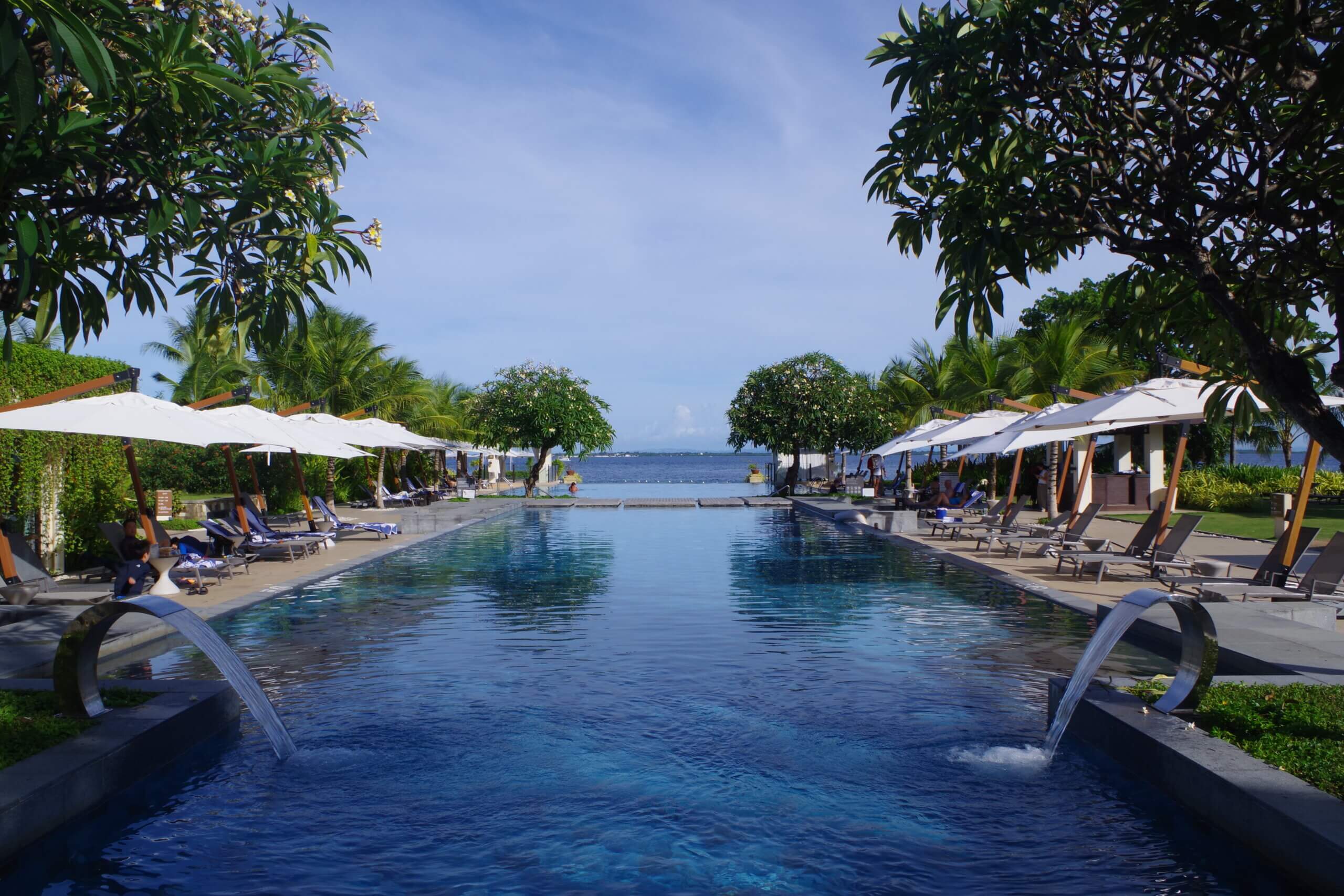 休日を憧れの五つ星ホテルで！「Crimson Resort & Spa Mactan」の極上リゾート＆デイユース