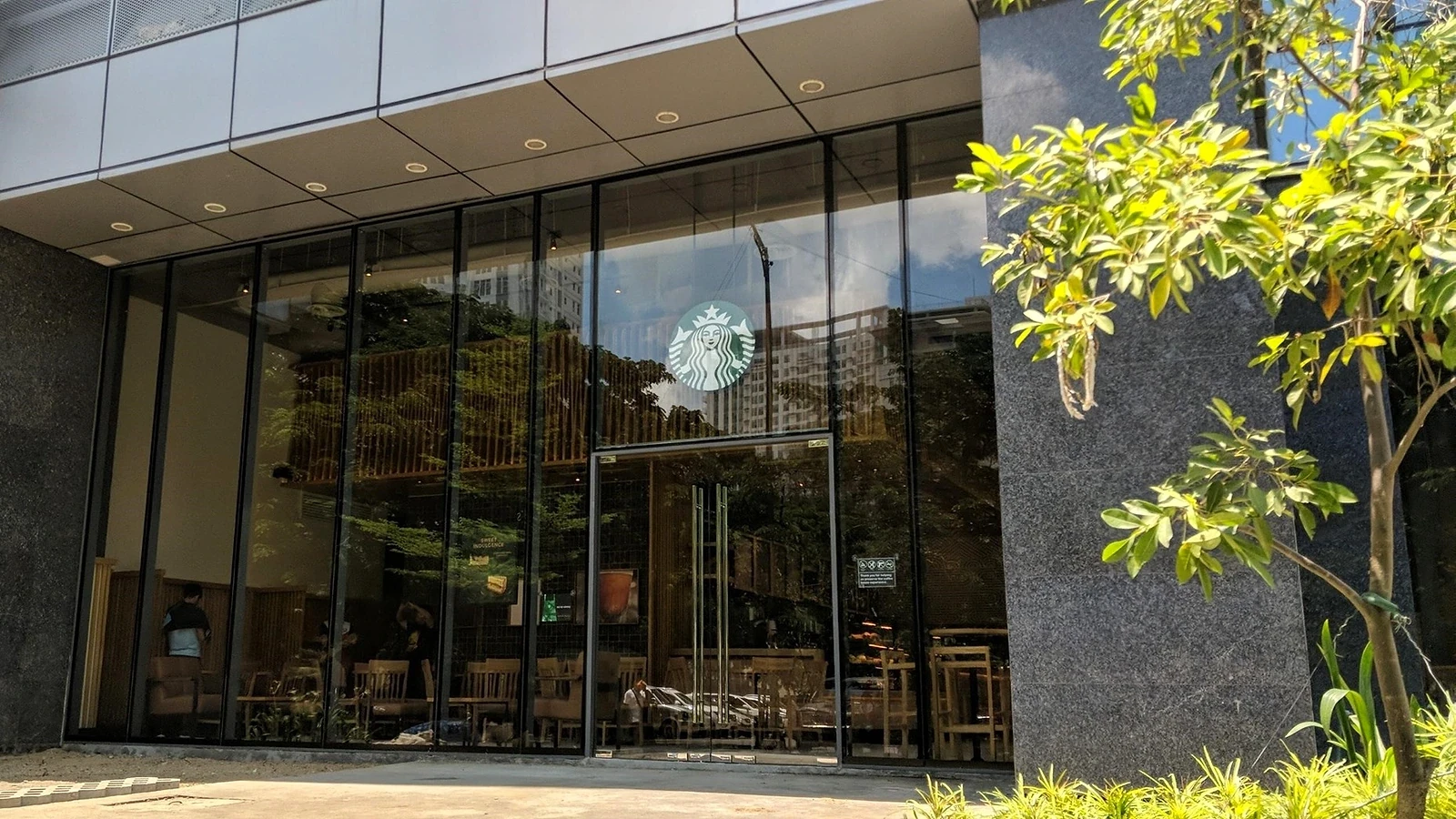 1．幸を示すセブの写真