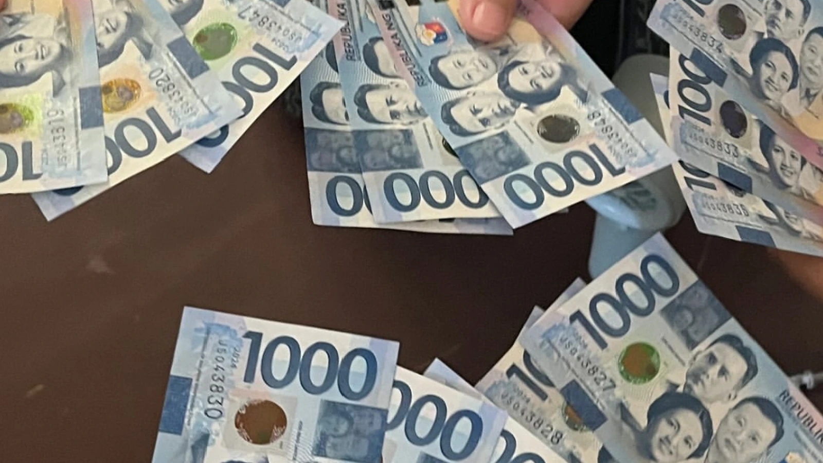 セブでペソを用意する主な方法を示すセブの写真