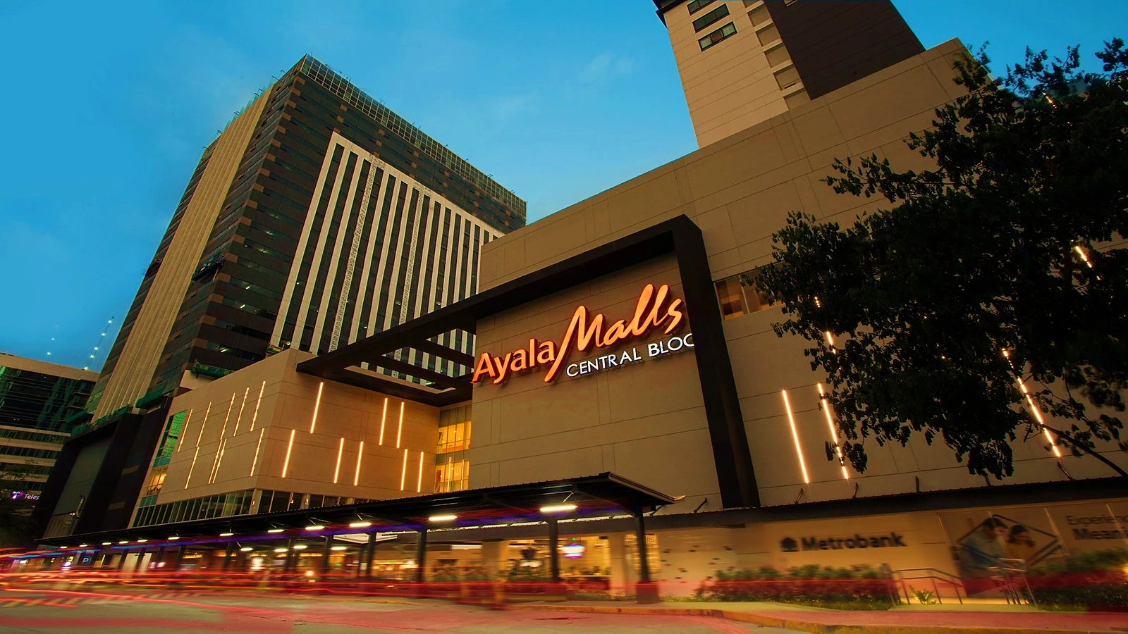 Cebu IT ParkにあるAyala Malls Central Blocの外観