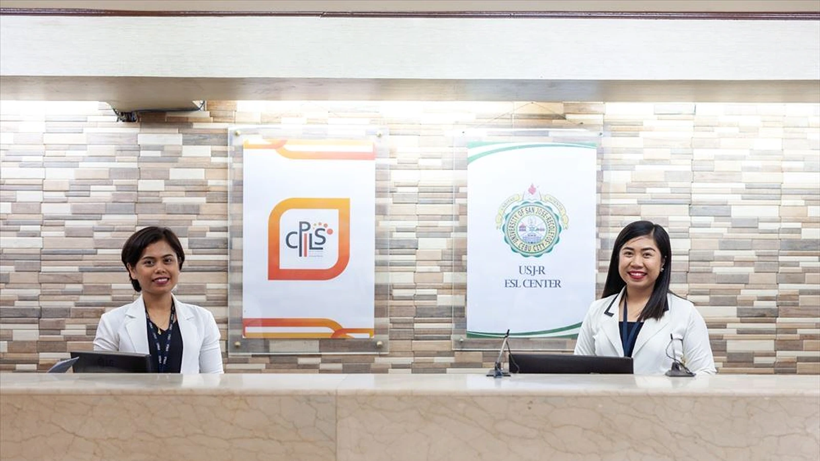 CPILSの受付と校内拠点