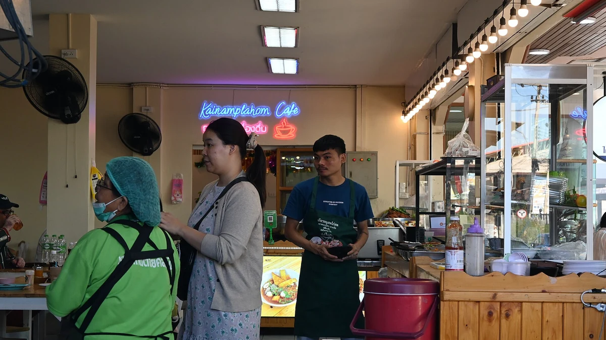 セブ・マクタンニュータウン Cafe Google Maps高評価ランキング｜評価・口コミ数で5店舗を比較
