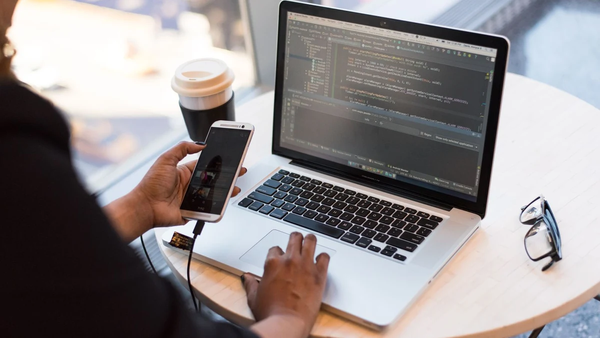 セブ・マクタンニュータウンのPC作業・自習Cafe候補｜Wi-Fi・電源・席の確認情報