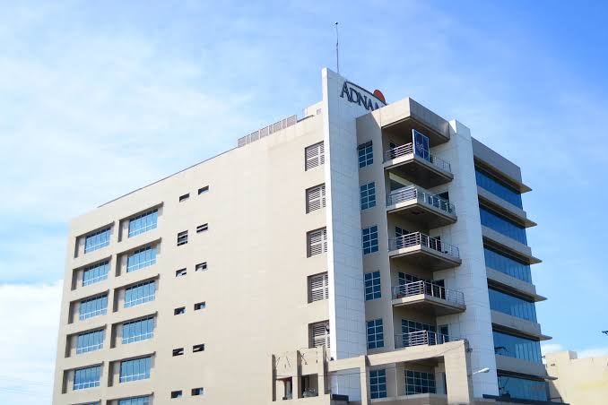 セブ島留学でF.E. Zuellig Avenue沿道ガイド｜Mandani Bay・学校・業務施設の配置