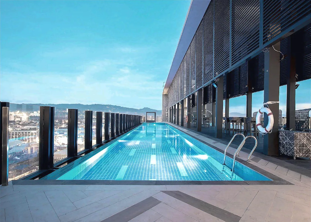 bai Hotel Cebuの屋外プール