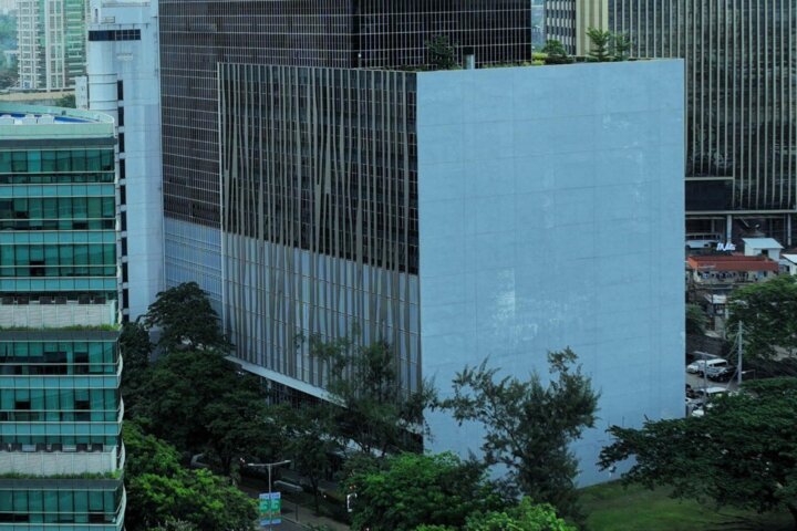 Latitude Corporate Center｜24階・5-Star BERDEのCebu Business Park Green Office