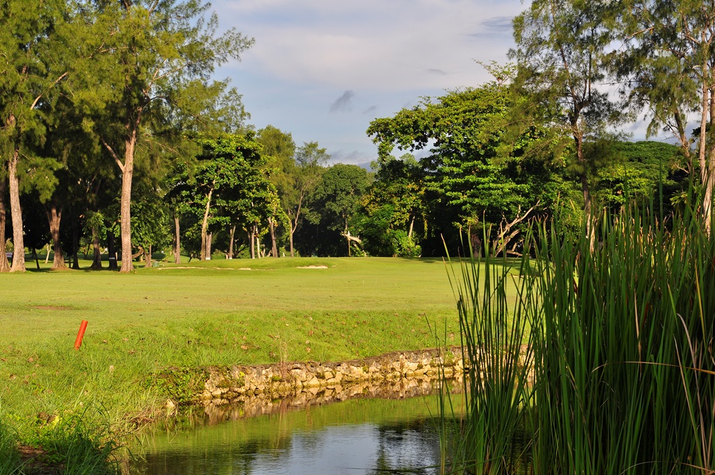 セブのCebu Country Clubの料金表｜9・18ホールとキャディー・レンタル費用