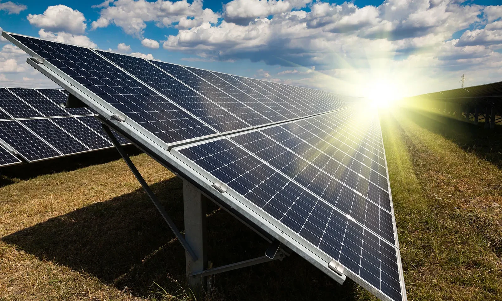 マクタン・セブ国際空港T1屋上の太陽光発電｜2017年導入の1.64MWp設備と電力運用