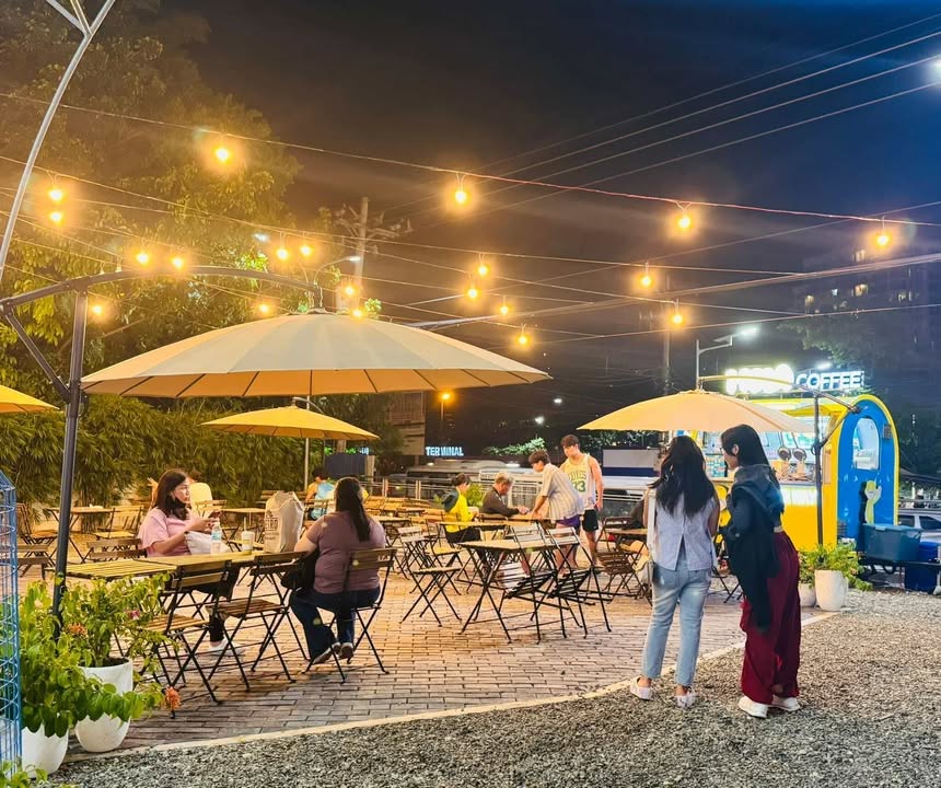 セブ・マクタンニュータウン向かいのLG Garden Walk｜飲食・買い物・生活サービス