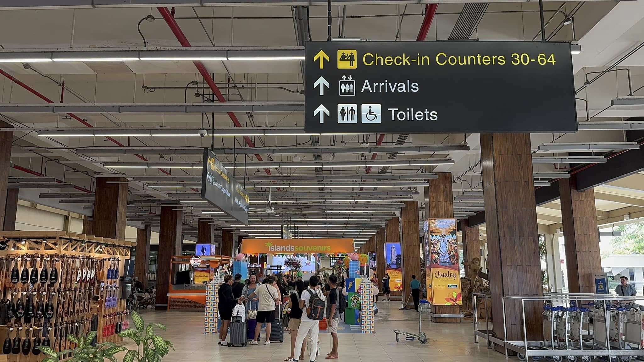 セブのAirport Village T1｜送迎・待ち合わせに使う商業と待合の空間を紹介する