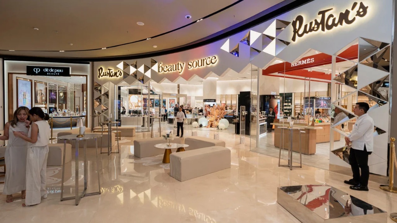 Rustans Beauty Source NUSTARで化粧品・香水を選ぶ｜セブ市SRPのLevel 1へ行く