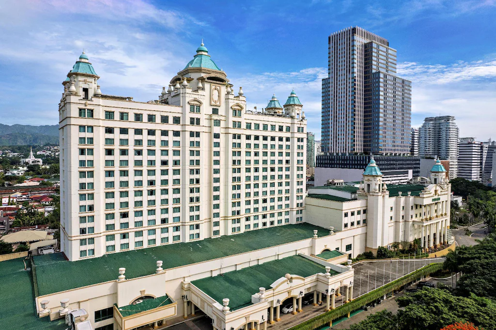 セブITパーク向かいのWaterfront Cebu City Hotel & Casino｜大型フルサービスホテルガイド
