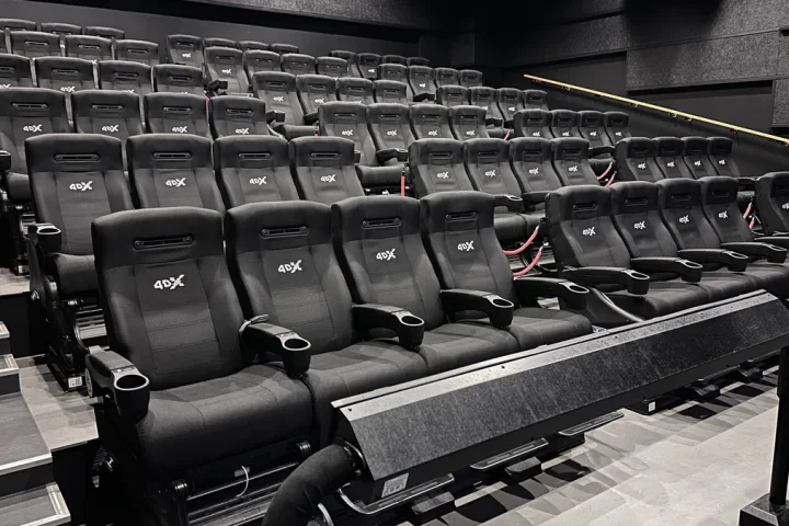 字幕なしの英語はどこまで分かる？Central Blocで映画を1本観てみたに関連する資料写真