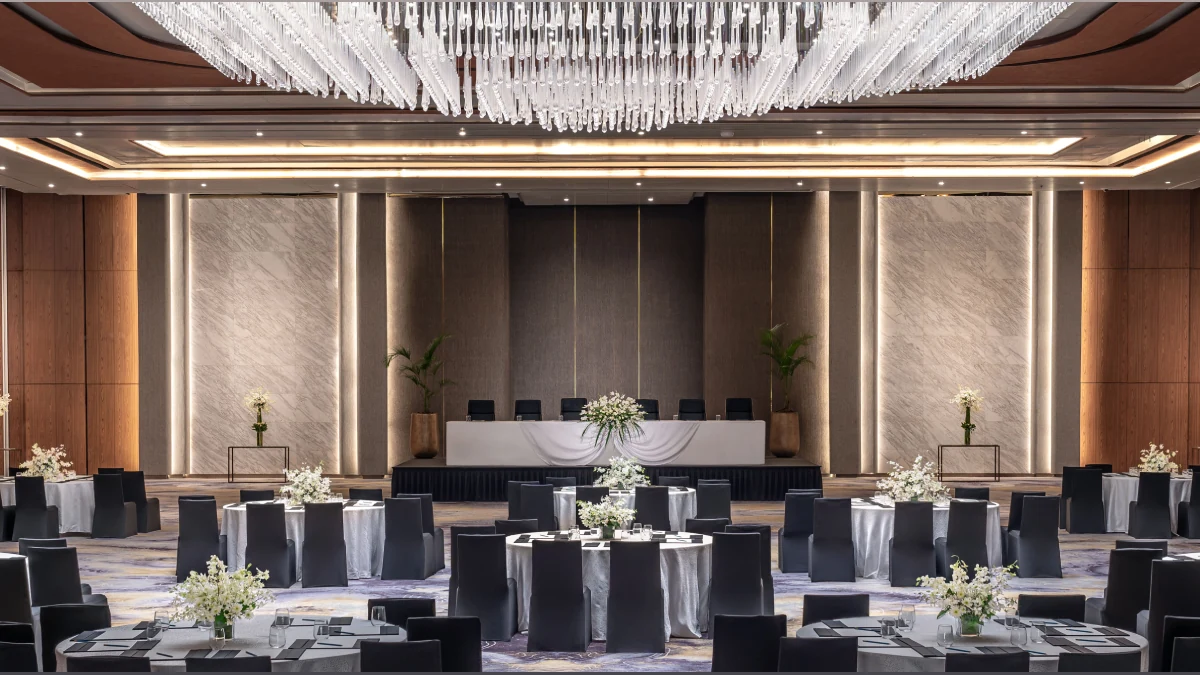 披露宴形式に設営されたGrand Ballroom
