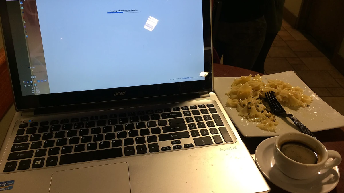 アヤラセンターセブ・セブ・ビジネス・パークでPCを開きやすいCafe【2026年版】｜Wi-Fi・電源・座席・混雑で比較