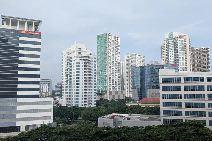 Cebu Business ParkのInsurance・Banking Companies一覧｜QBE・Sun Life・Manulife・HSBC・China Bankを整理