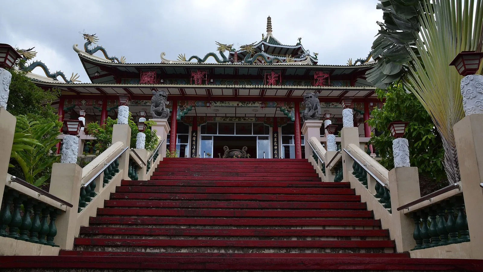 Cebu Taoist Templeの階段