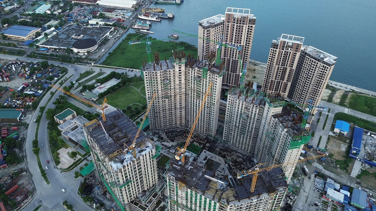 建設中のMandani Bay(上空から)