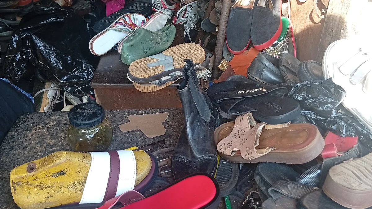 Handmade Shoesを作る工房の参考写真