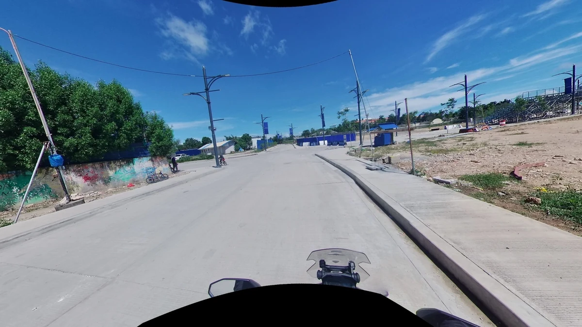シャングリラマクタン周辺の道路