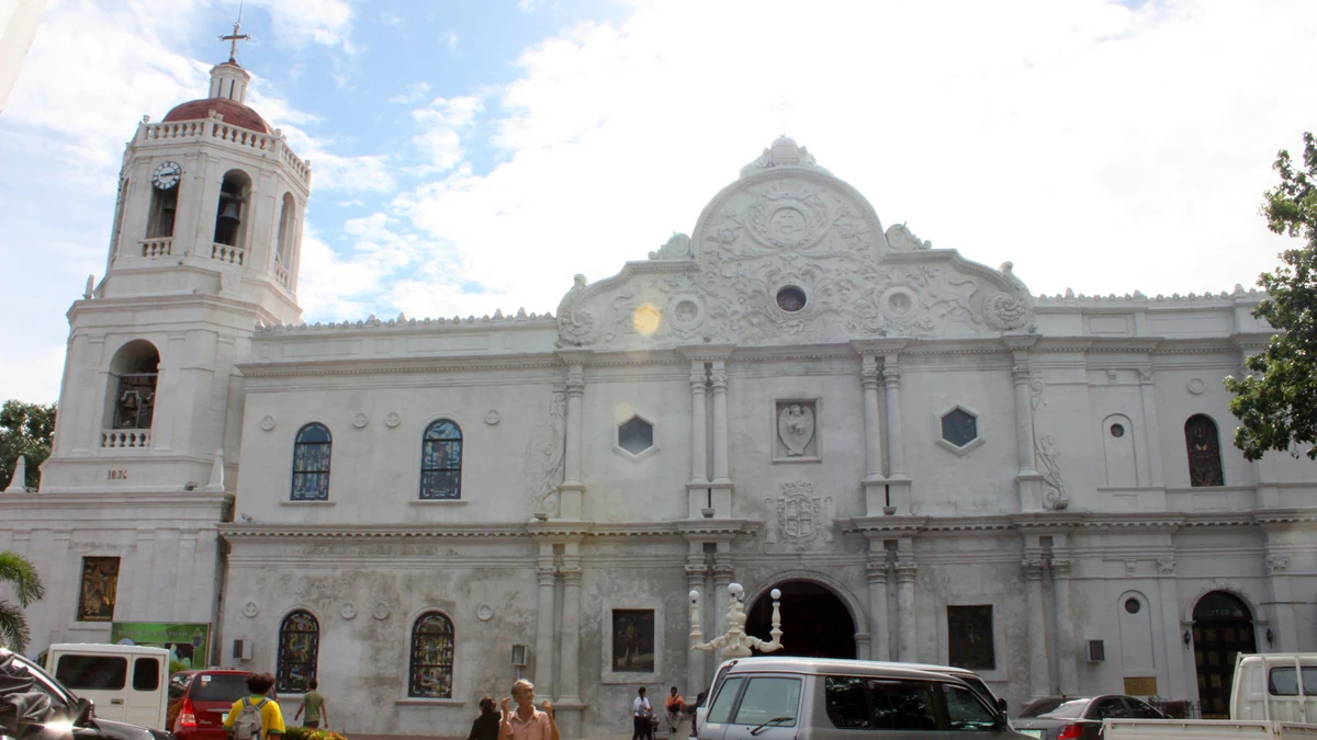 Cebu Metropolitan Cathedralの正面