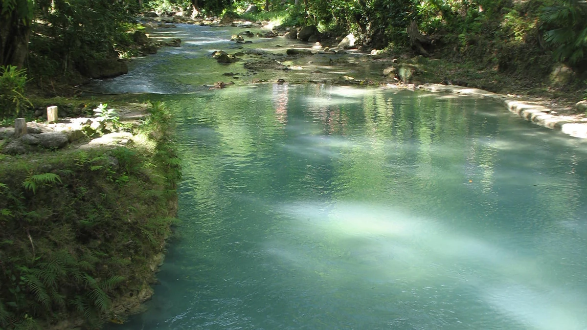 Kawasan Falls