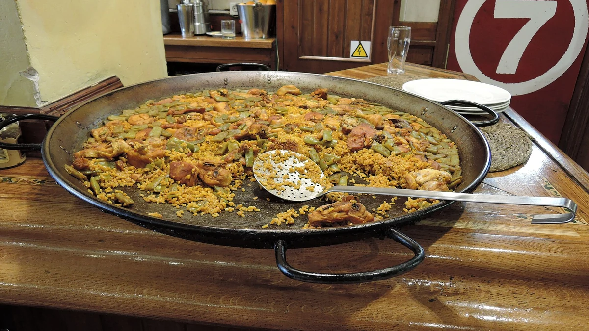 Spanish restaurantのPaella Mixta