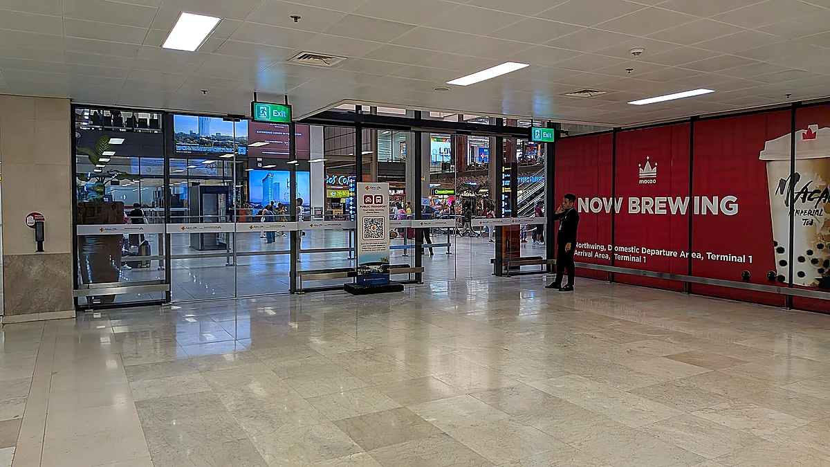 マクタン・セブ国際空港の到着ロビー