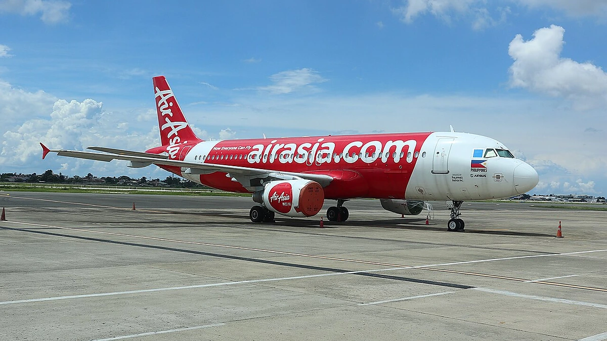 駐機場に停まる旅客機