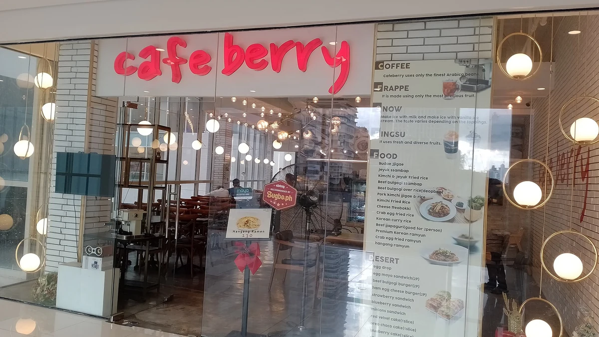 会話の入口にも静かな休息にもなるCafe