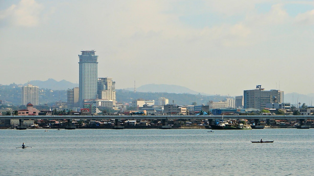 セブ島とマルタ、海のある街に長く滞在するならどちら？