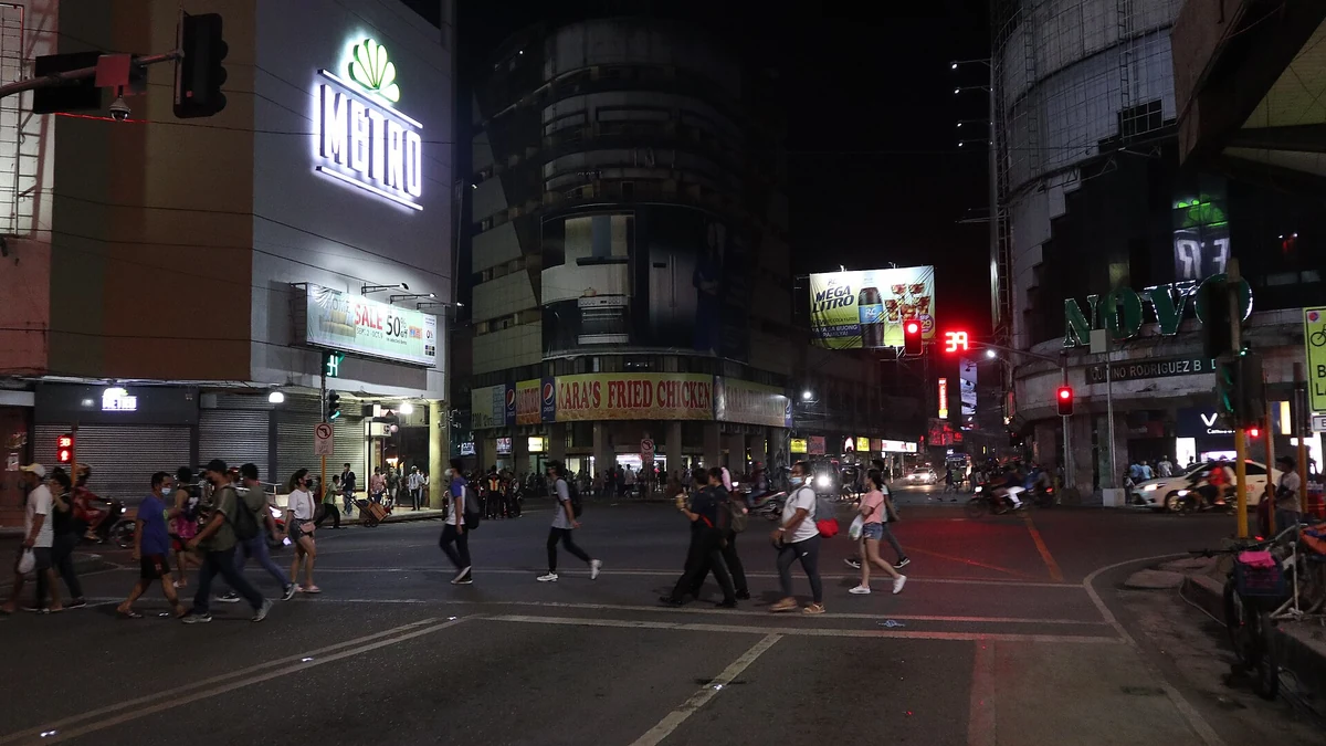 マンゴー通りは2026年もセブの夜の中心？バー・クラブ・KTVを時間帯で歩く