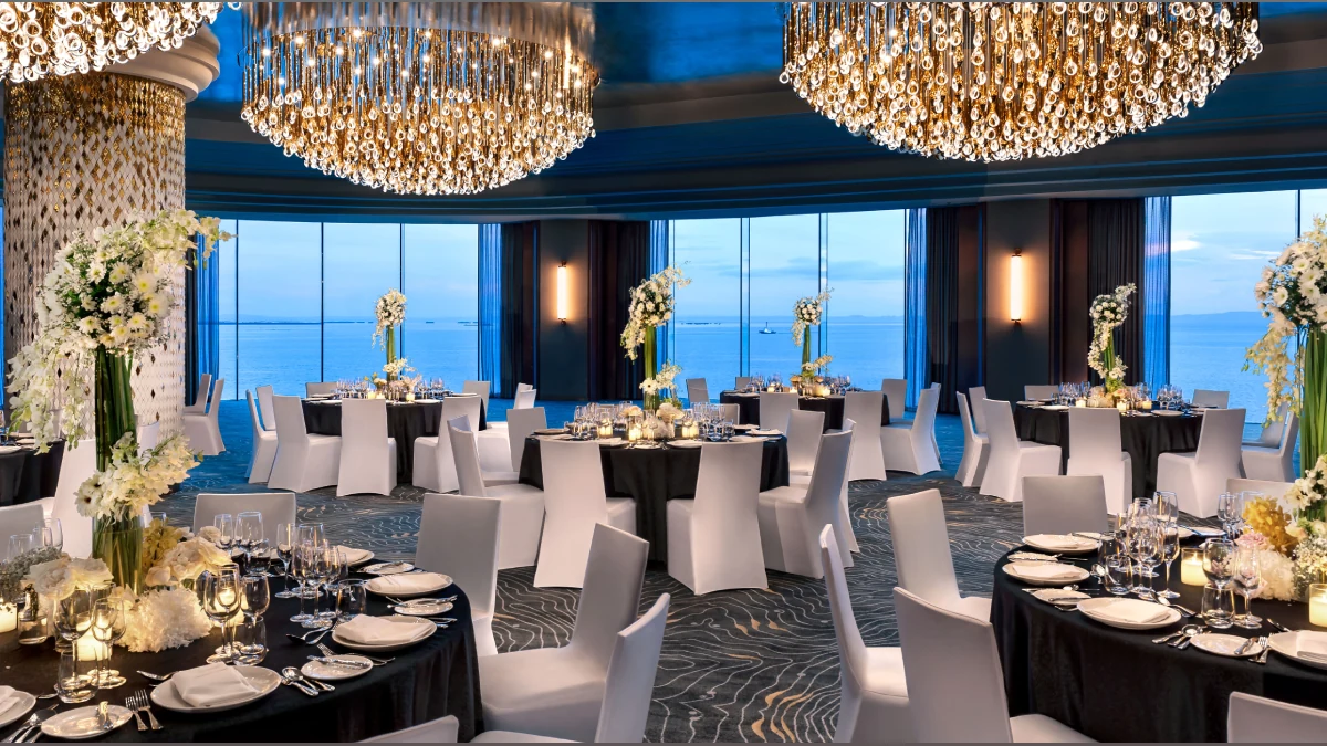 披露宴形式に設営されたNUSTAR Ballroom