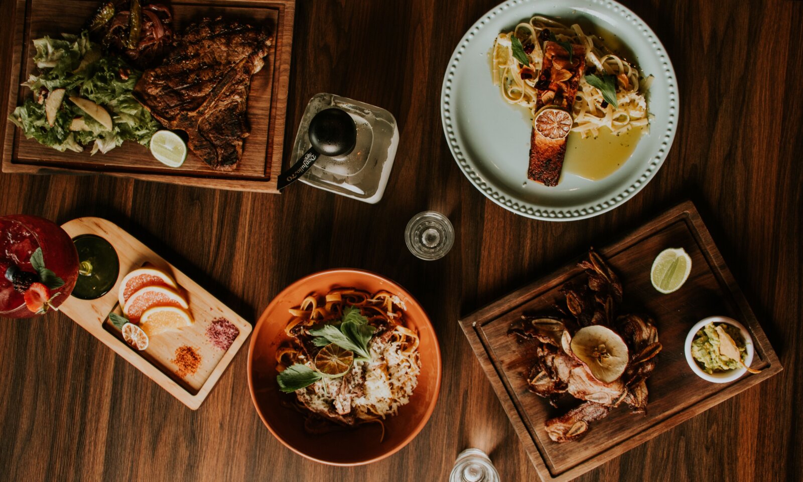 Il Primo NUSTARで食事をする｜ステーキ・パスタ・ワインの注文と予算を組み立てる