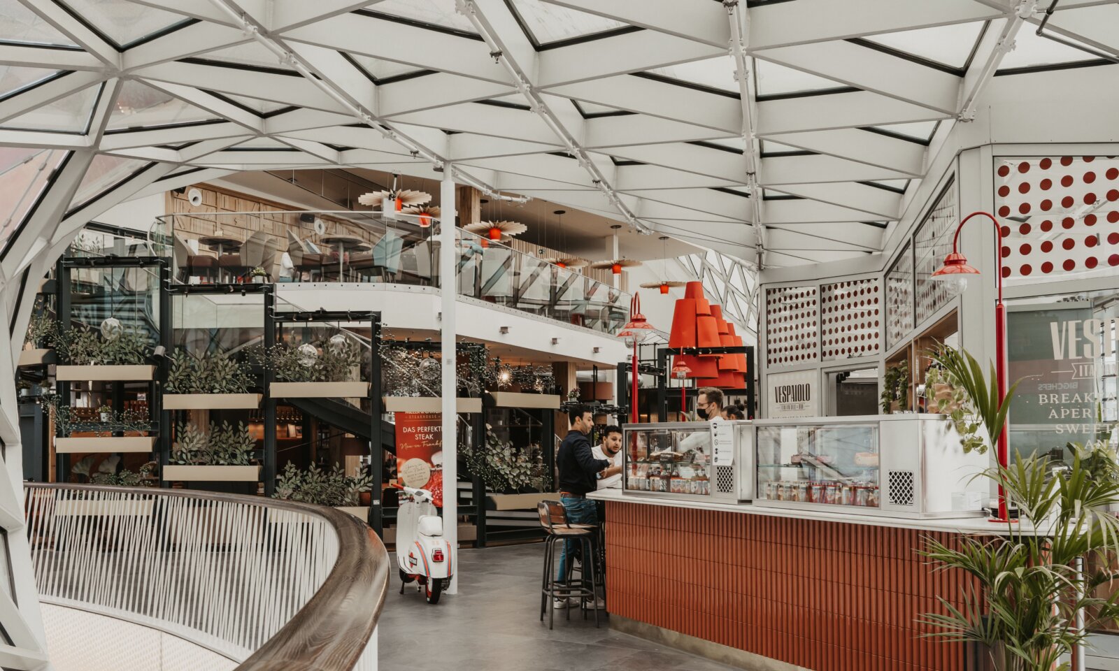 NUSTAR Food Hall｜Level 3の食事・軽食・ドリンクと利用方法を確認する