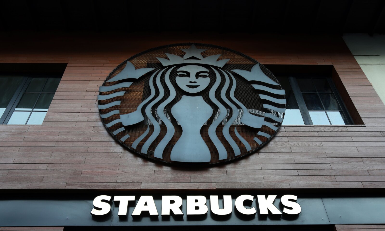 Starbucks NUSTAR｜Level 2の場所・曜日別営業時間・店内利用を確認する