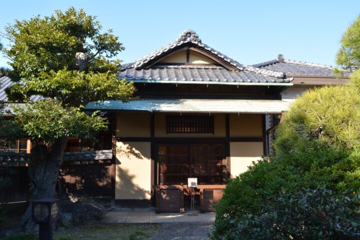 帰国したのに落ち着かない？
