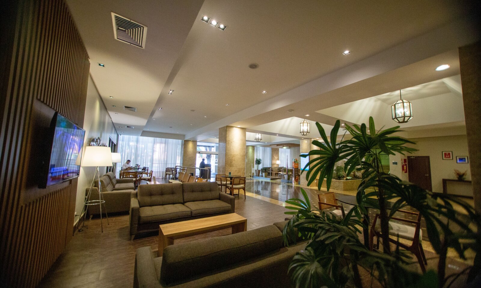 NUSTAR Lobby Lounge｜NUSTAR Hotelの食事・ティータイム・待ち合わせを確認する