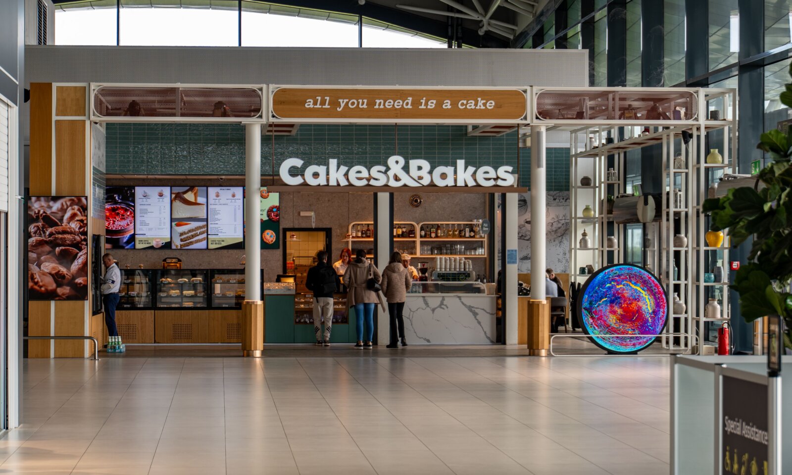マクタン・セブ国際空港T1 Food Avenue｜5ブランドの売場と食事・軽食の選び方