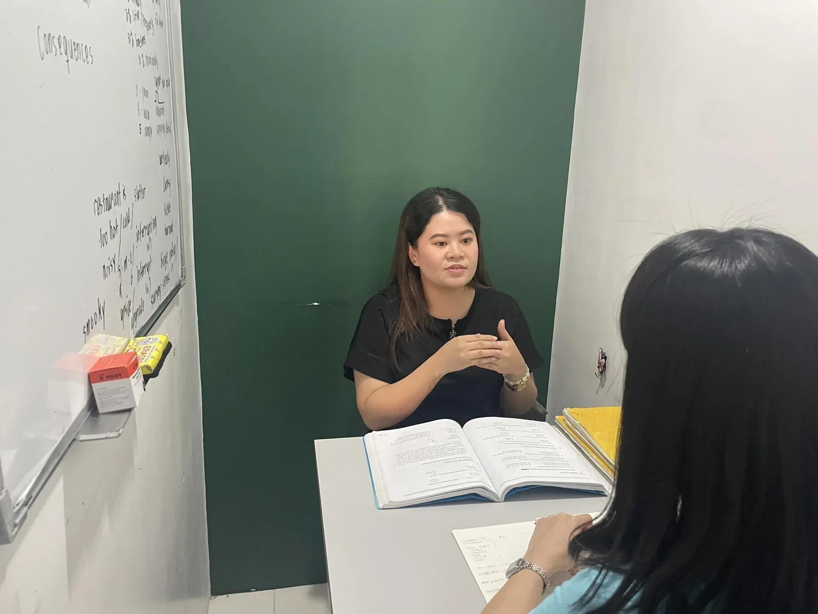 宿务一对一教材怎么选：发言、复习与个别调整
