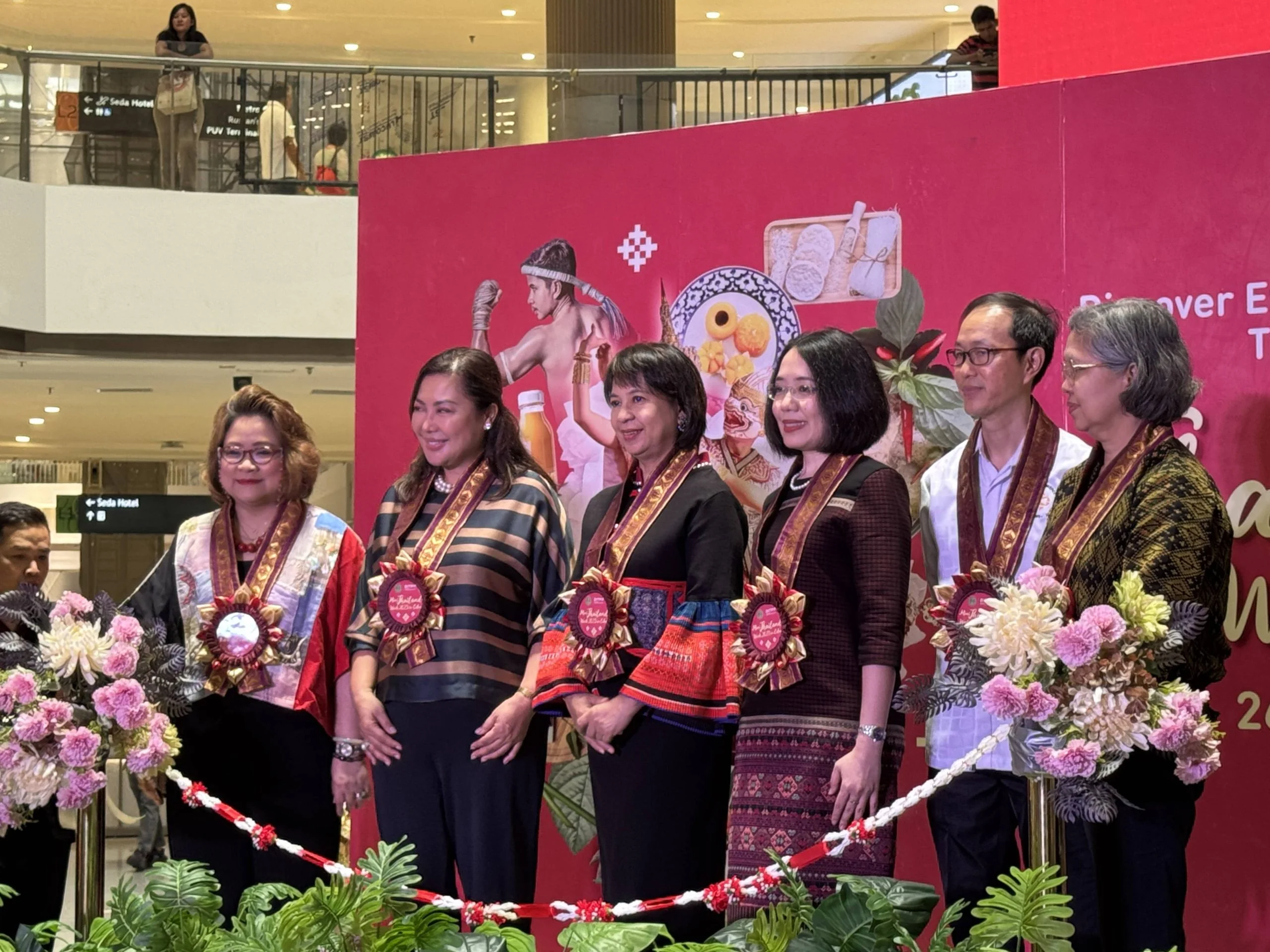 放学后去Ayala Center Cebu，来得及吃晚餐、购物再返回吗？｜与 IT 园区内相比，可以合并两项或多项任务