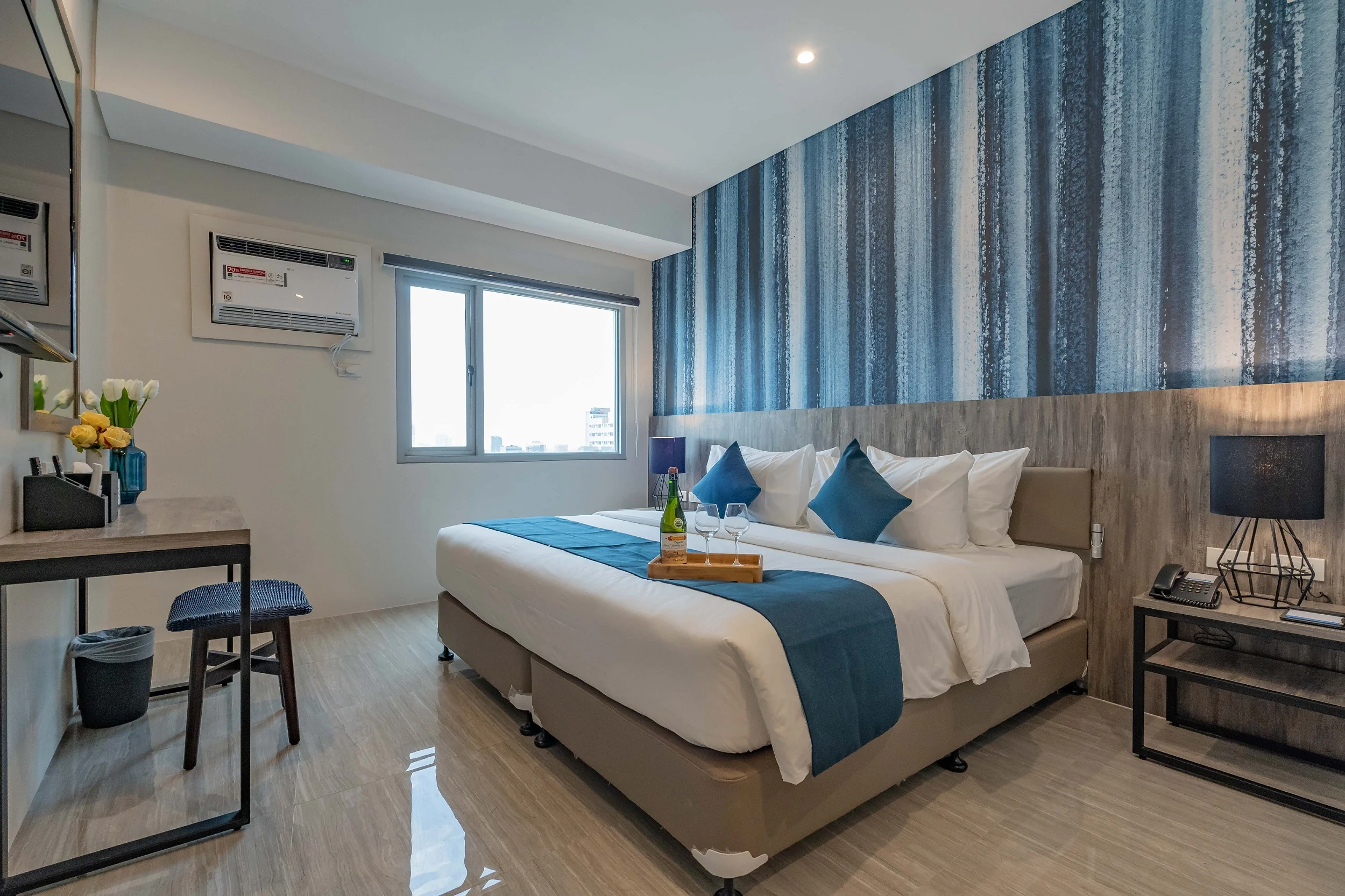 宿务Bayfront Hotel Cebu Capitol Site指南:普通客房与带小厨房客房的区别|预订时连同Capitol Site店的地址一起核对