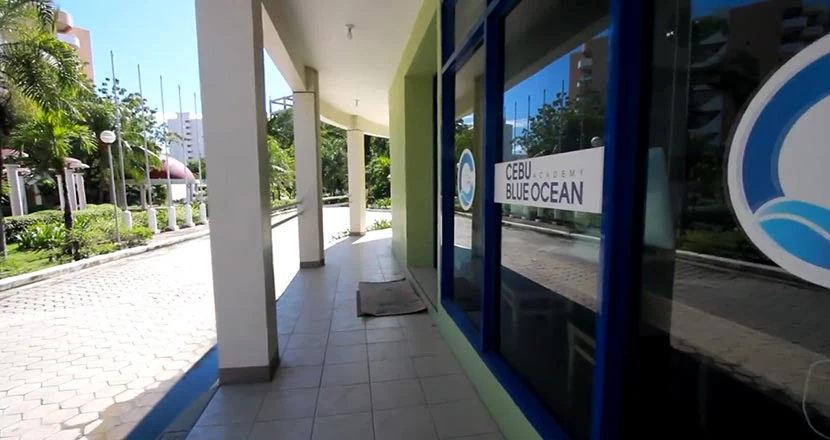 Cebu Blue Ocean Academyの校舎の外観