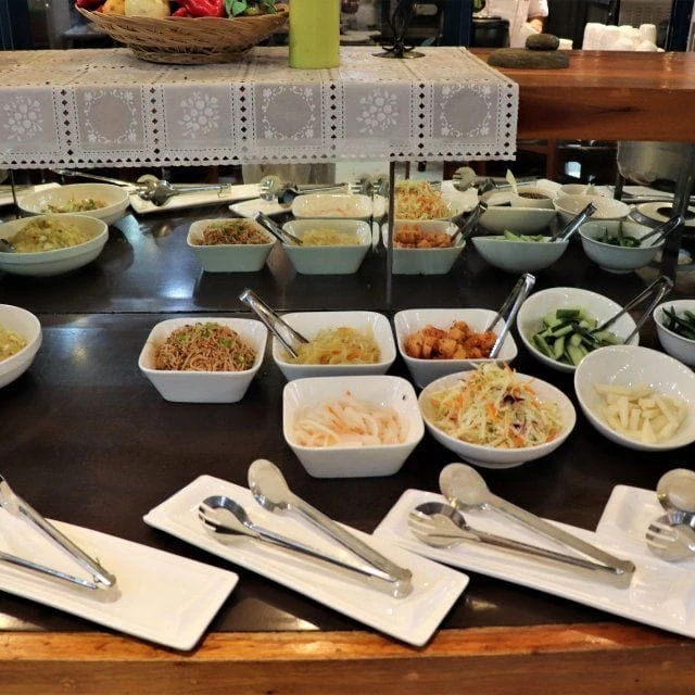 CPIの食堂のビュッフェ