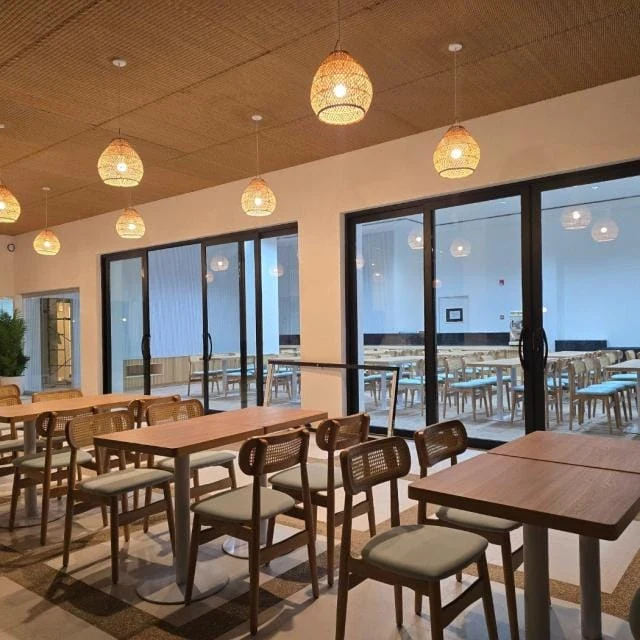 EV Academy La Merの食堂