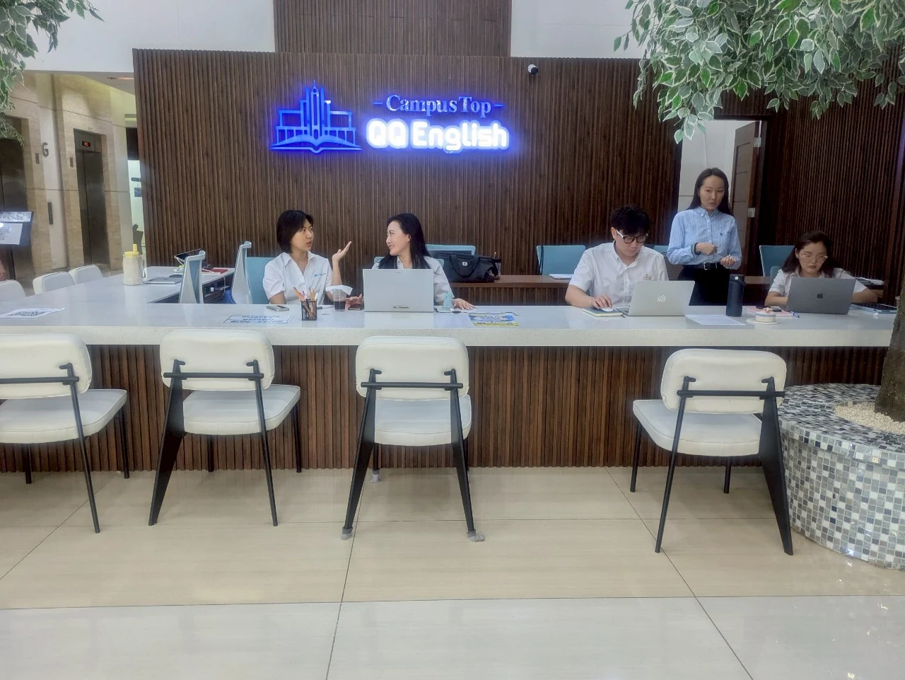 QQEnglishの受付