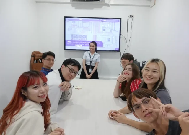 QQEnglishのグループ授業の様子