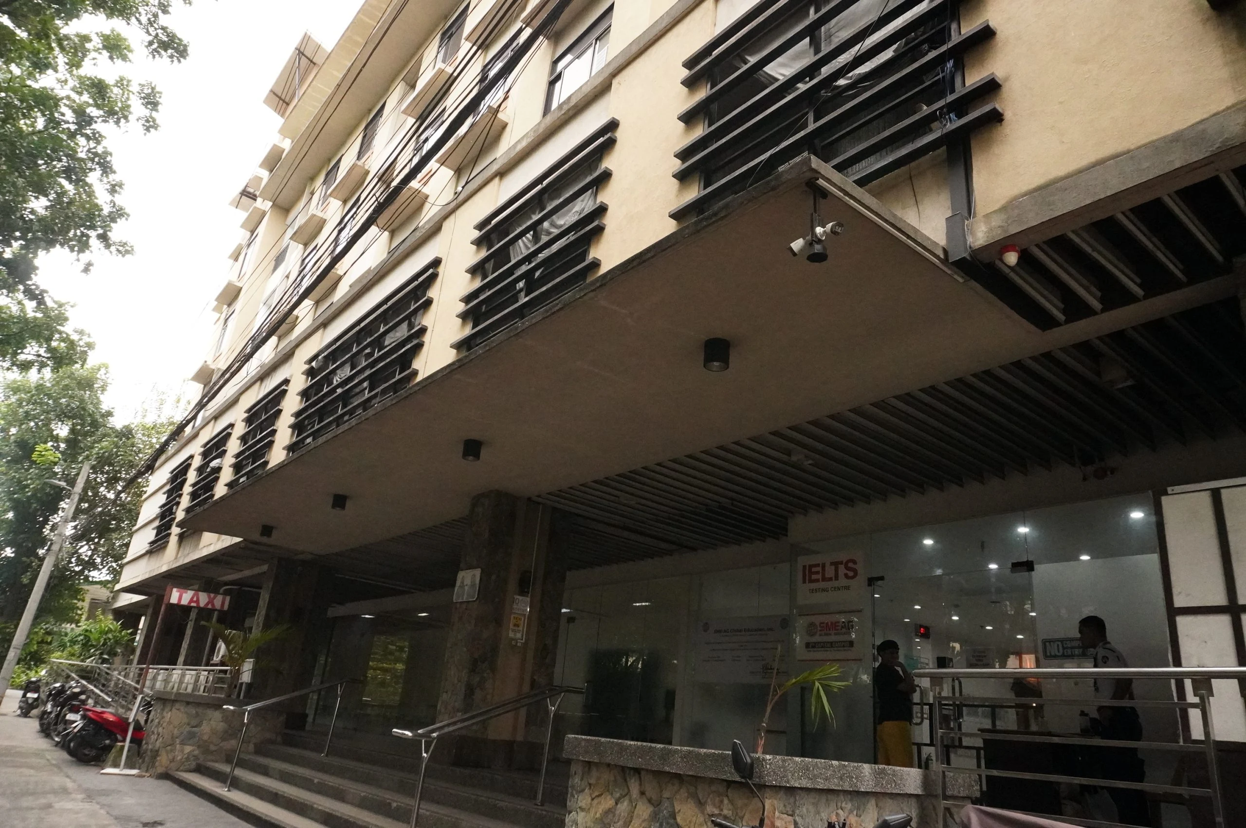 SMEAG Capital校の校舎の外観