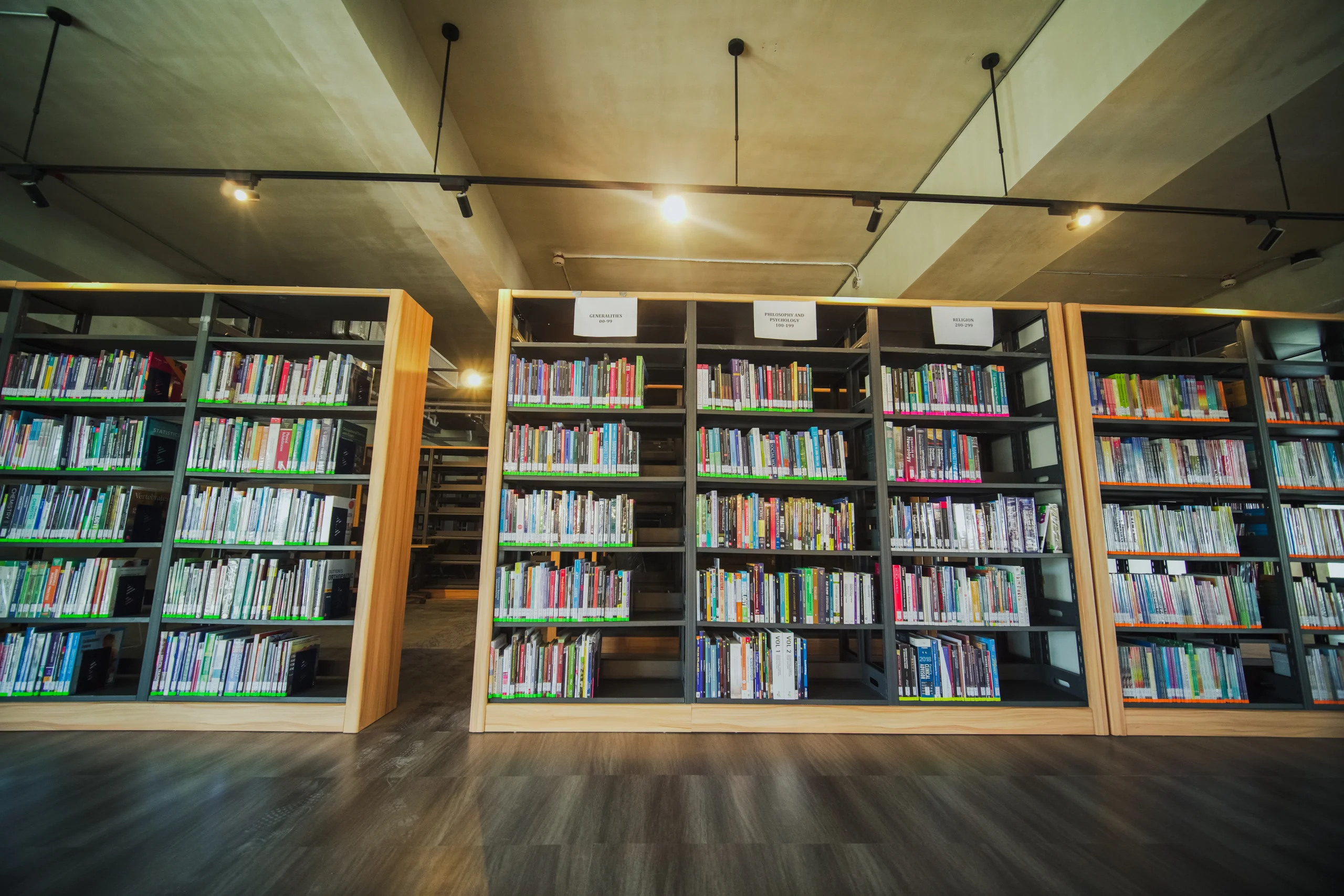 LCICの図書室